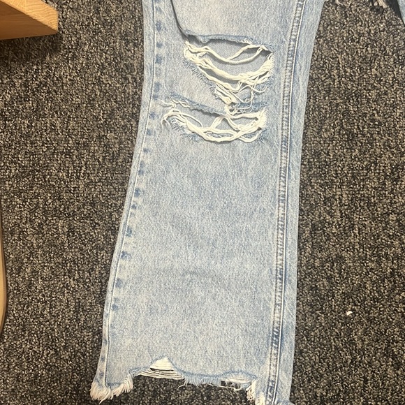 BDG Urban Outfitters Wilco Kick Crop Flare Distressed Light Wash Jeans Blue 4 - Picture 3 of 5